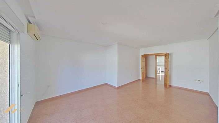 Image No.15-3 Bed Apartment for sale