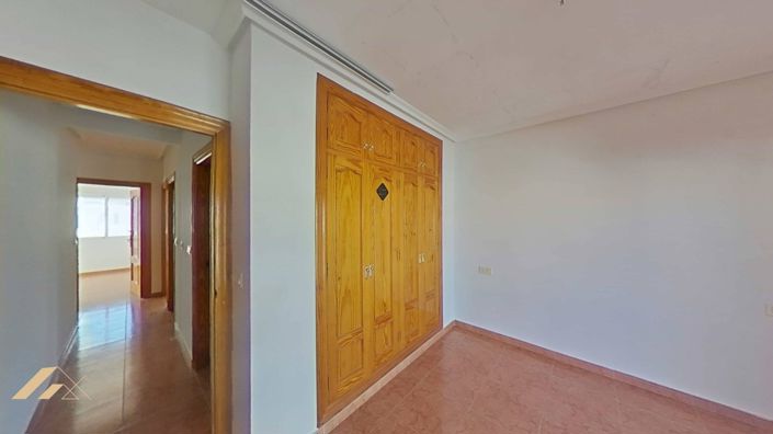 Image No.23-3 Bed Apartment for sale