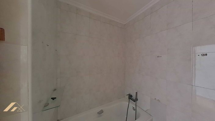 Image No.32-3 Bed Apartment for sale