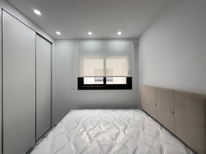 Image No.10-3 Bed Apartment for sale