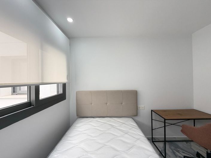 Image No.11-3 Bed Apartment for sale