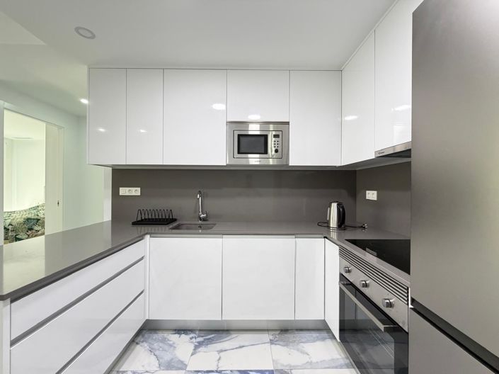 Image No.23-3 Bed Apartment for sale