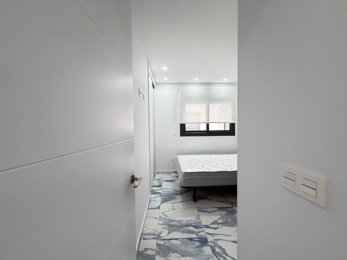 Image No.7-3 Bed Apartment for sale