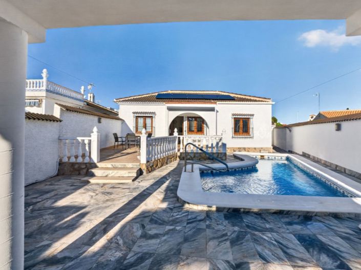 Image No.2-3 Bed House for sale