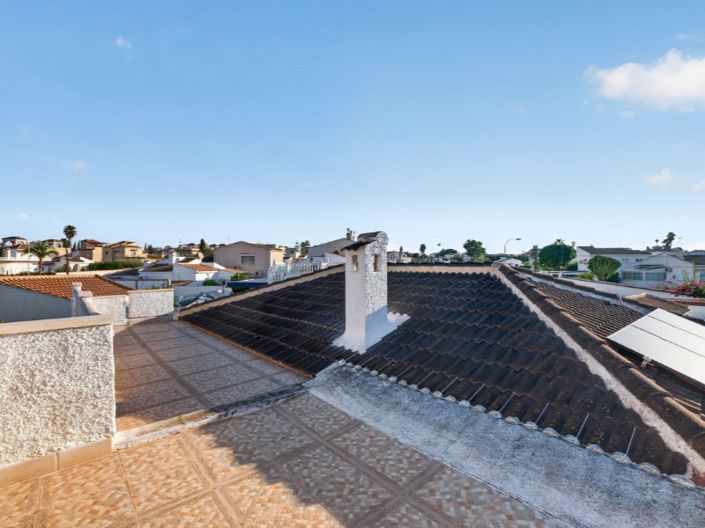 Image No.27-3 Bed House for sale