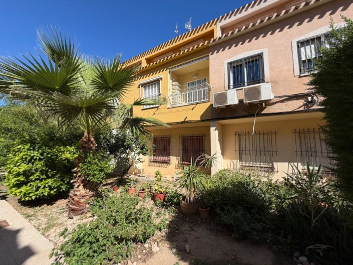 Image No.19-2 Bed House for sale