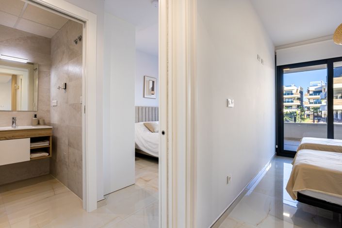Image No.16-2 Bed Apartment for sale