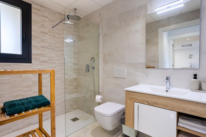 Image No.17-2 Bed Apartment for sale