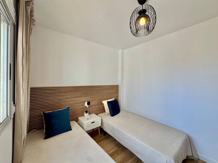 Image No.10-3 Bed Townhouse for sale