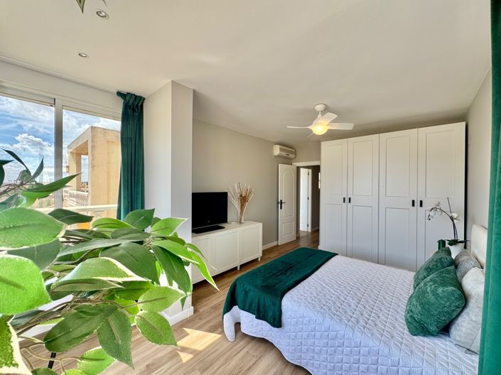 Image No.3-3 Bed Townhouse for sale