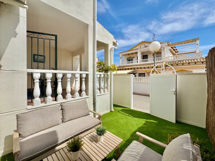 Image No.33-3 Bed Townhouse for sale