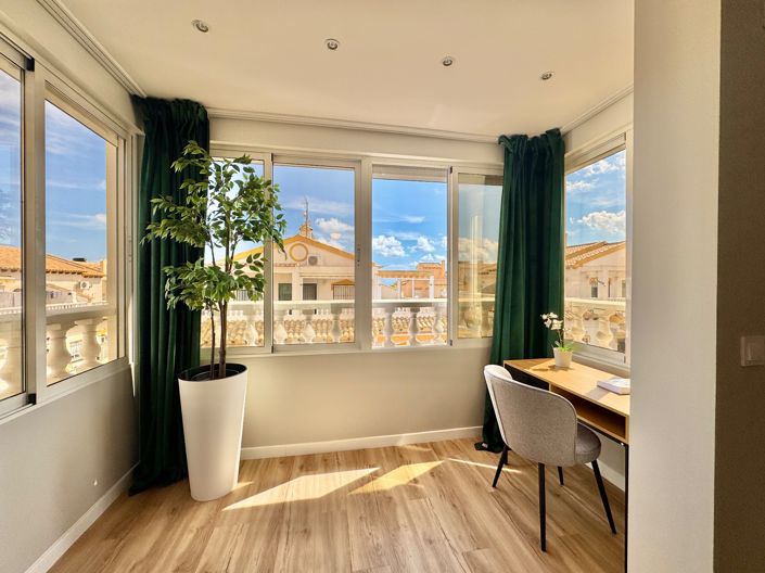 Image No.5-3 Bed Townhouse for sale