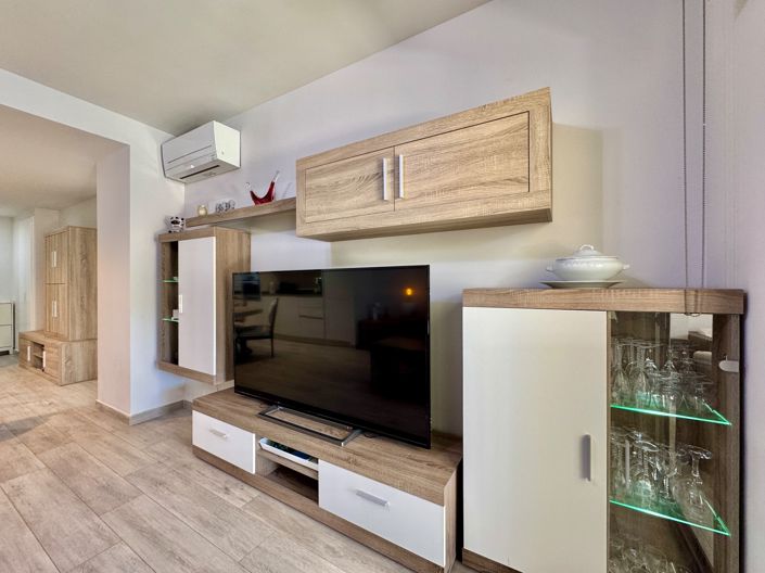 Image No.28-2 Bed Apartment for sale