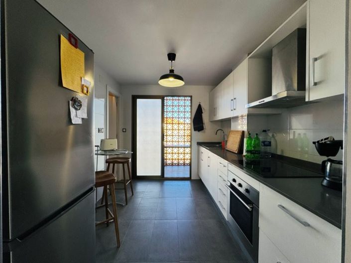 Image No.20-3 Bed Apartment for sale