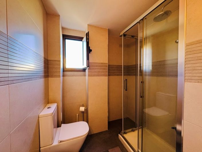 Image No.28-3 Bed Apartment for sale