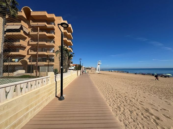 Image No.37-3 Bed Apartment for sale