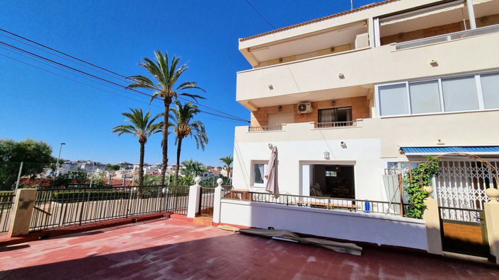Image No.21-2 Bed Apartment for sale