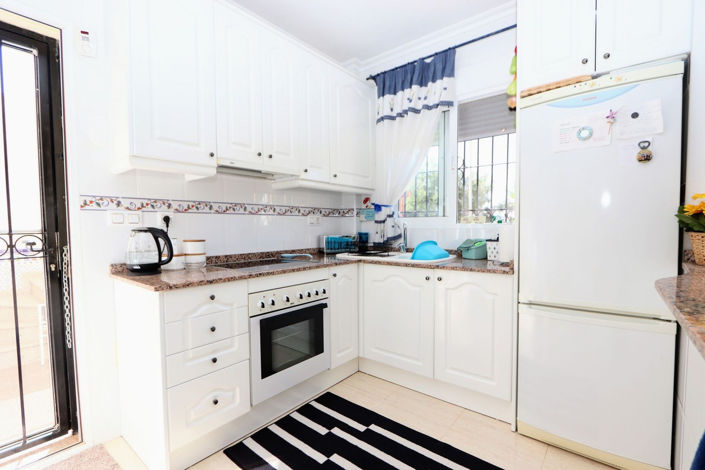 Image No.13-2 Bed House for sale