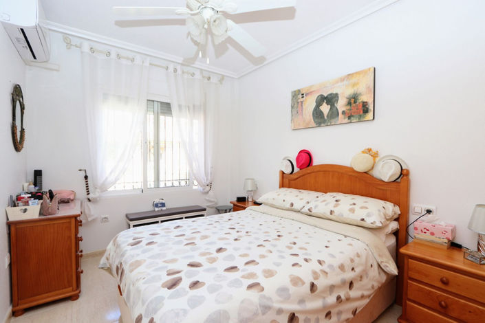 Image No.14-2 Bed House for sale