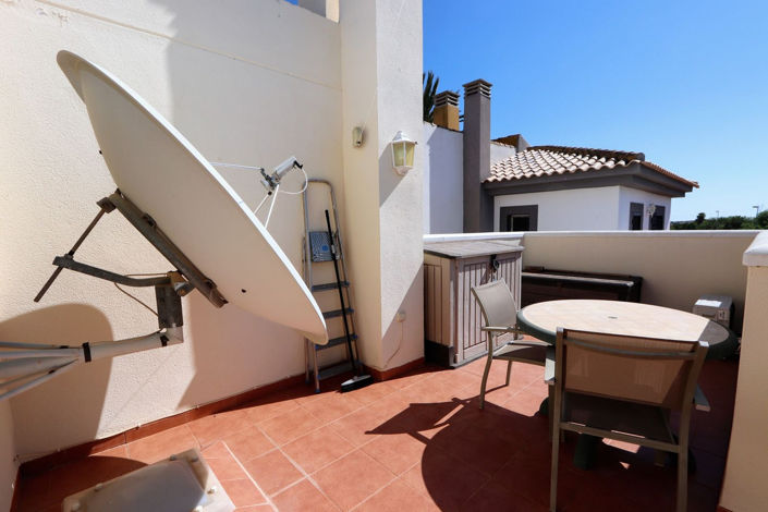 Image No.26-2 Bed House for sale