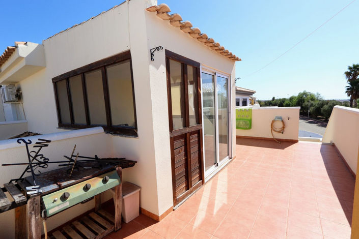 Image No.27-2 Bed House for sale