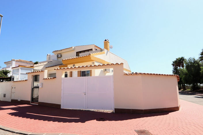 Image No.32-2 Bed House for sale