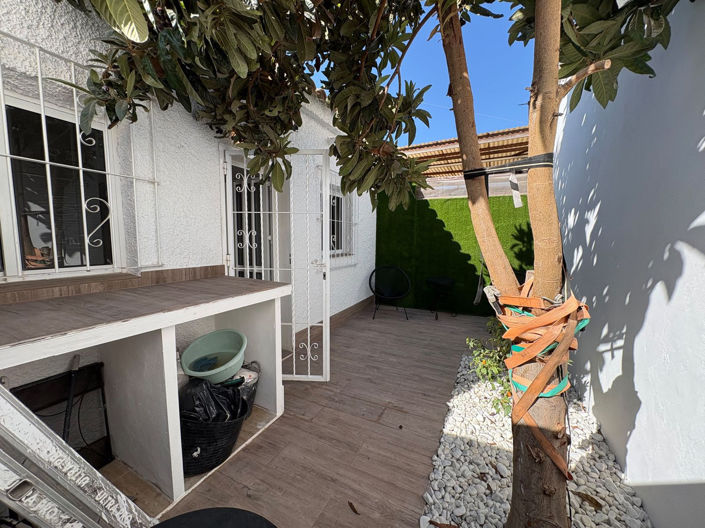Image No.32-3 Bed House for sale