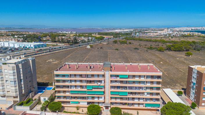 Image No.20-2 Bed Apartment for sale