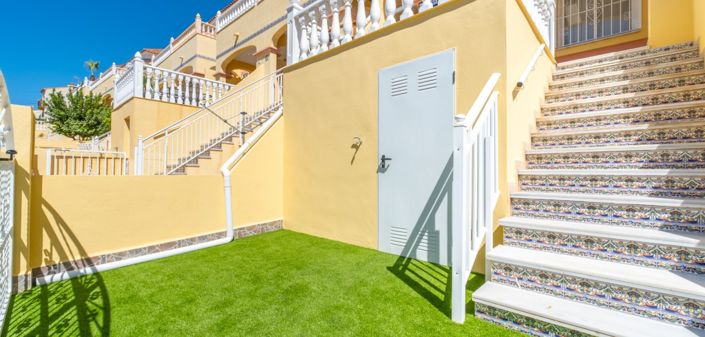 Image No.21-2 Bed Townhouse for sale