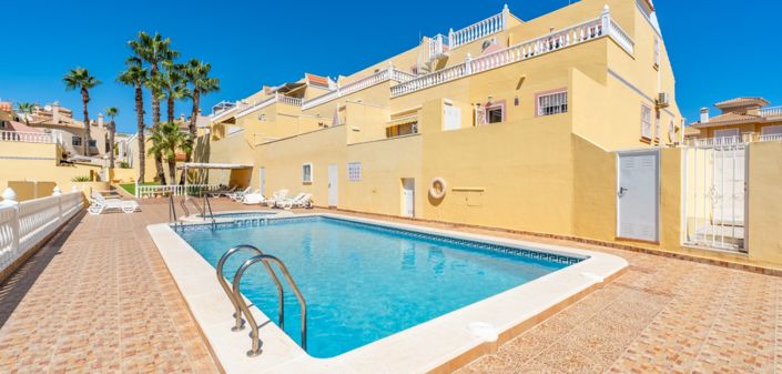 Image No.6-2 Bed Townhouse for sale
