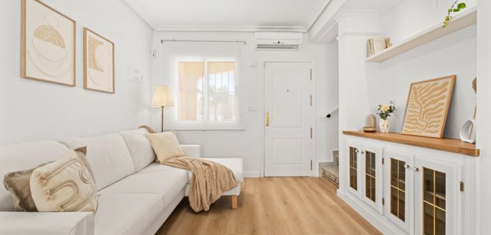 Image No.7-2 Bed Townhouse for sale