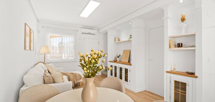 Image No.9-2 Bed Townhouse for sale