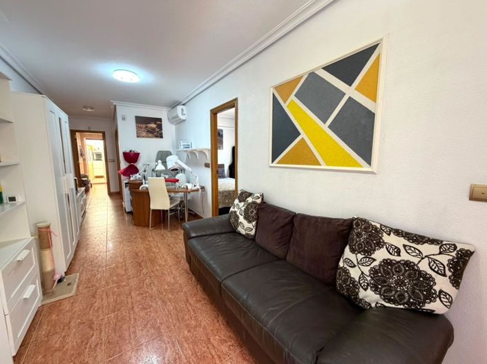 Image No.3-3 Bed House for sale