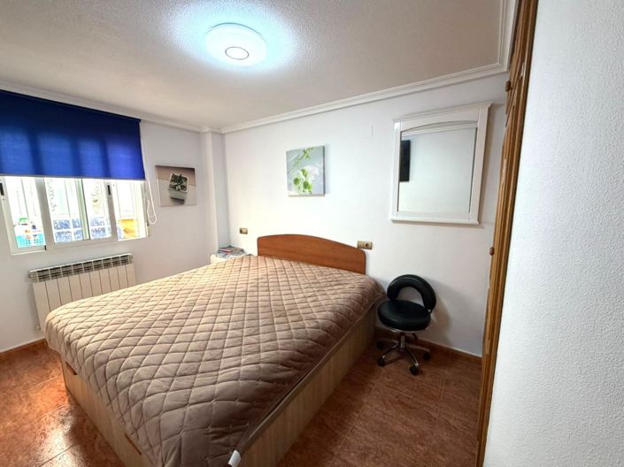 Image No.7-3 Bed House for sale