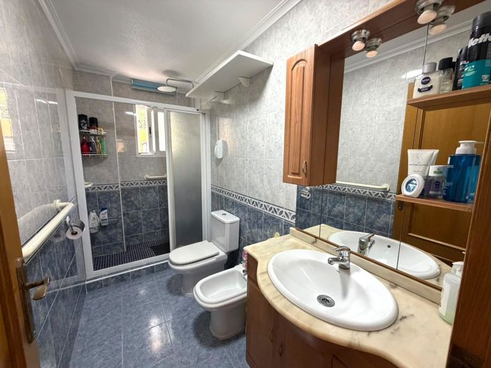 Image No.9-3 Bed House for sale