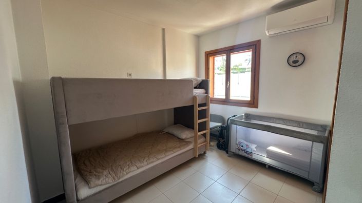 Image No.19-3 Bed Townhouse for sale