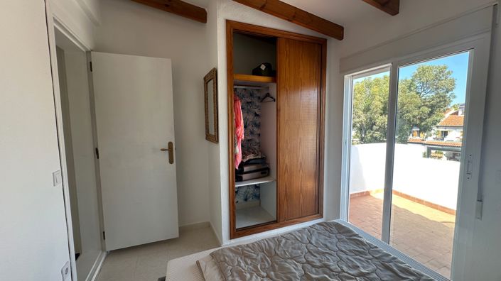 Image No.27-3 Bed Townhouse for sale