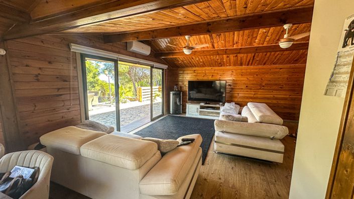 Image No.42-3 Bed House for sale