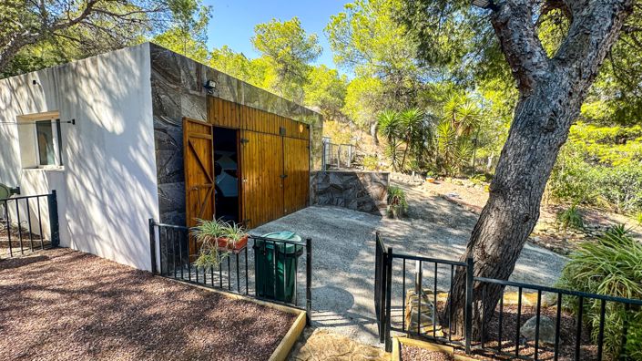 Image No.44-3 Bed House for sale