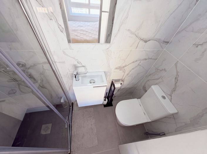 Image No.21-3 Bed House for sale