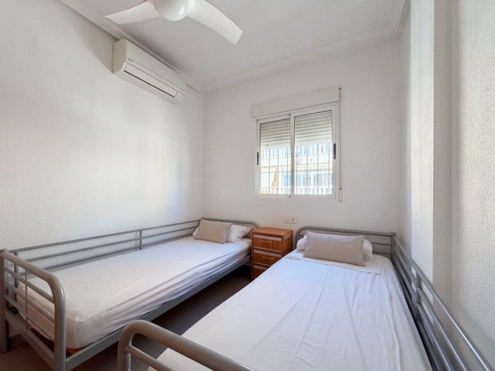 Image No.24-3 Bed House for sale