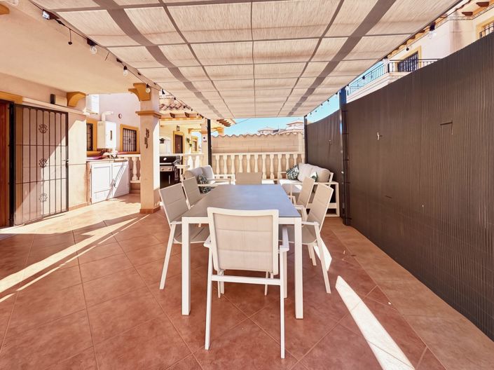 Image No.3-3 Bed House for sale