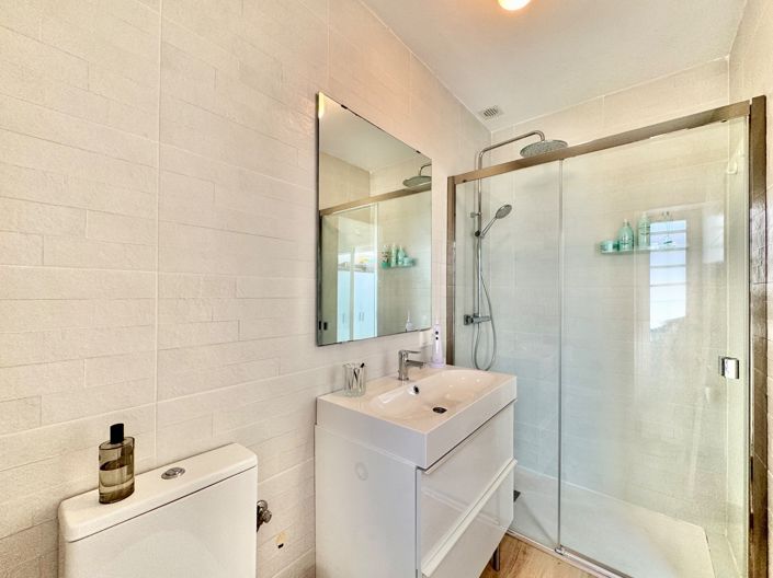 Image No.13-3 Bed Apartment for sale