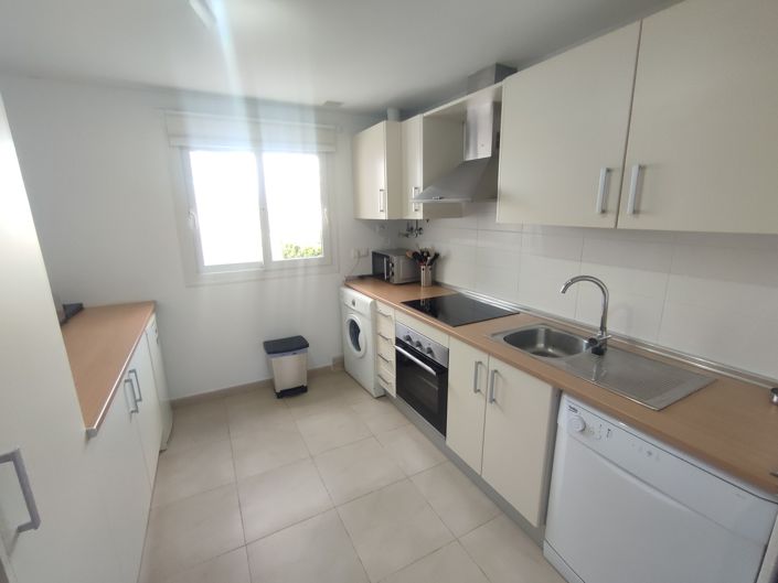 Image No.12-2 Bed Apartment for sale