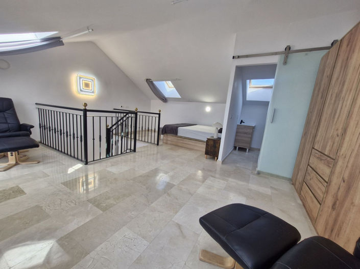 Image No.13-4 Bed House for sale