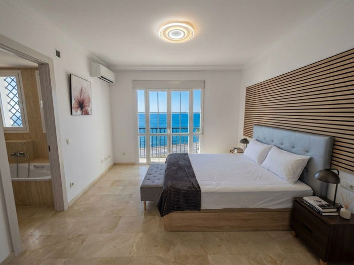 Image No.7-4 Bed House for sale
