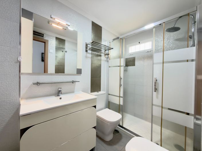 Image No.19-2 Bed Apartment for sale