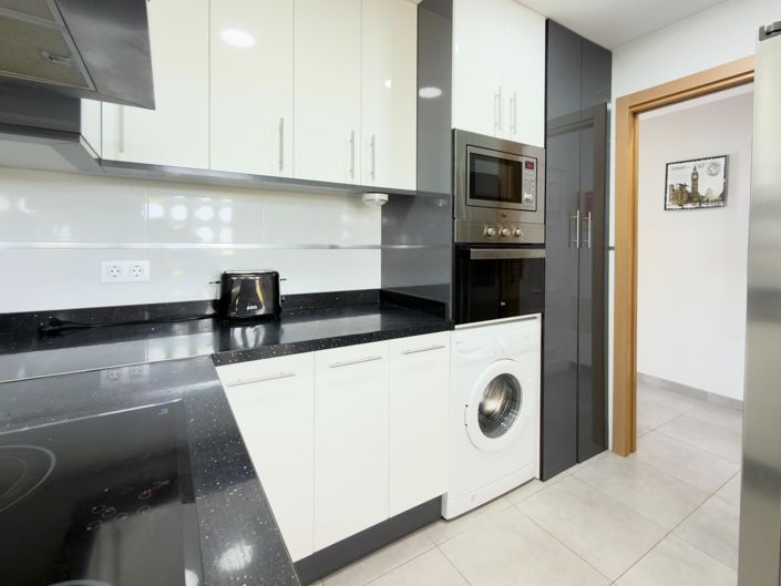 Image No.20-2 Bed Apartment for sale