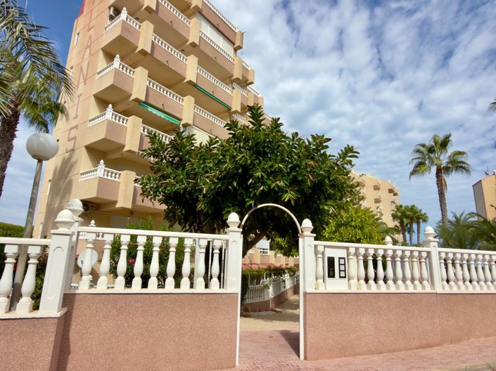 Image No.32-2 Bed Apartment for sale
