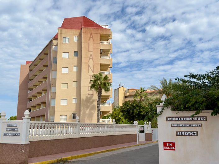 Image No.33-2 Bed Apartment for sale
